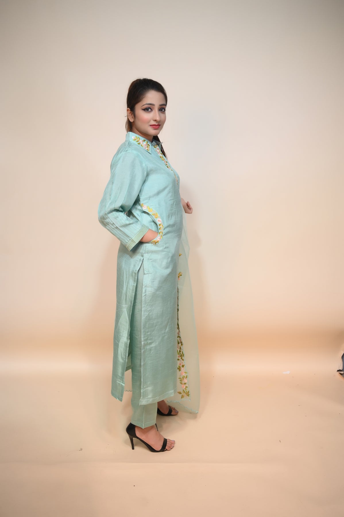 Stunning Sea Green Crepe Suit - Exquisite Resham and Kasab Embellishments