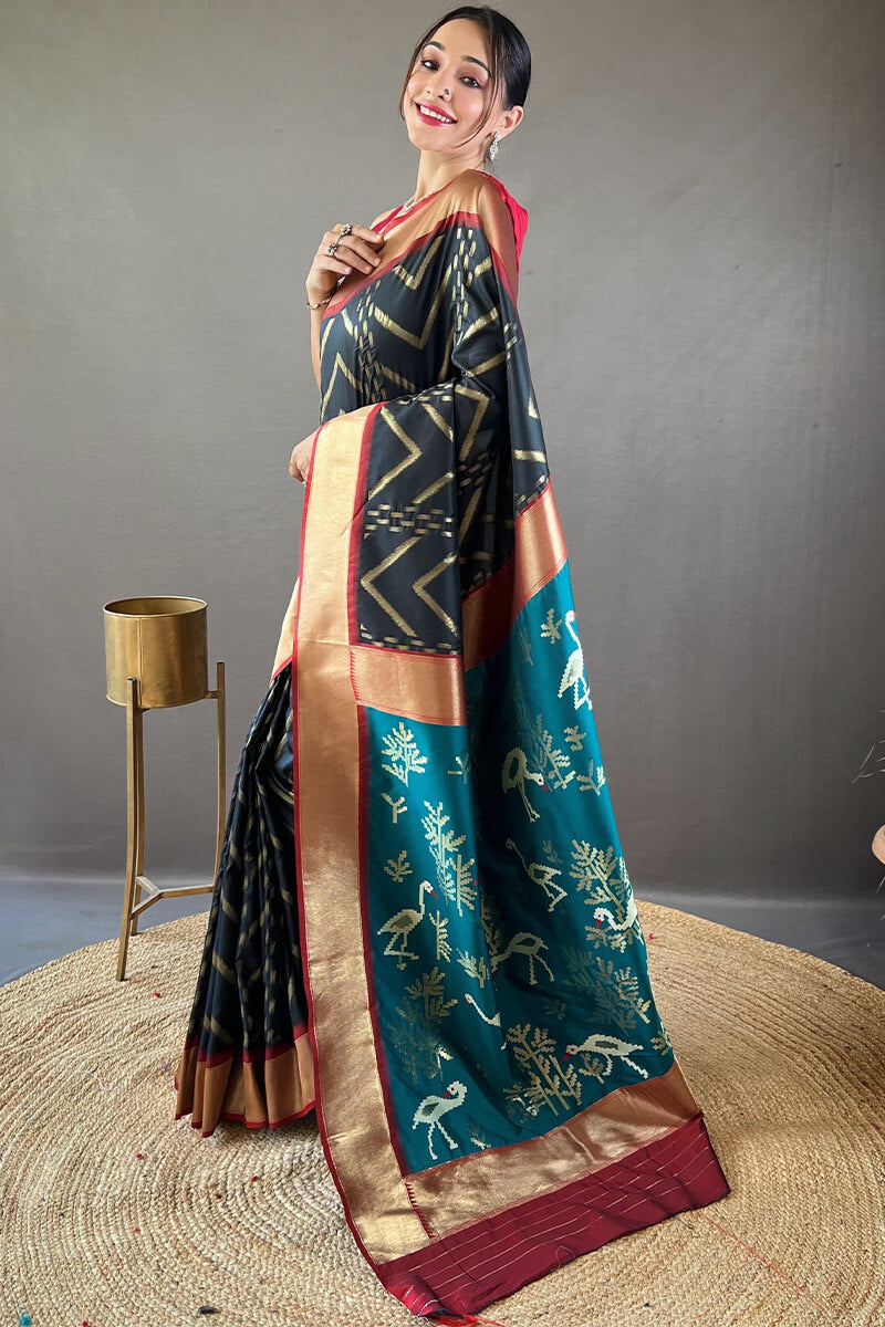 Glowing Black Soft Banarasi Silk Saree With Tempting Blouse Piece