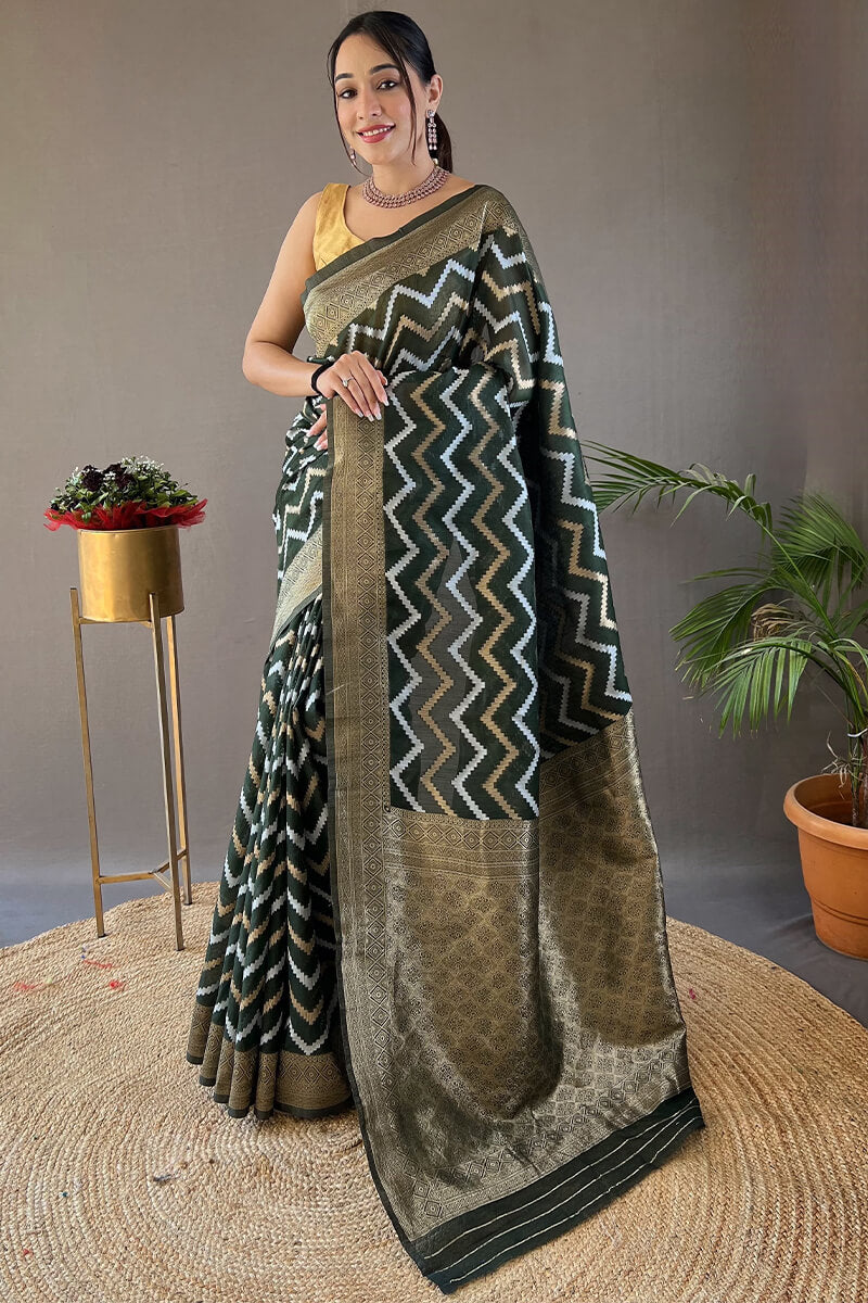 Opulent Dark Green Cotton Silk Saree With Designer Blouse Piece