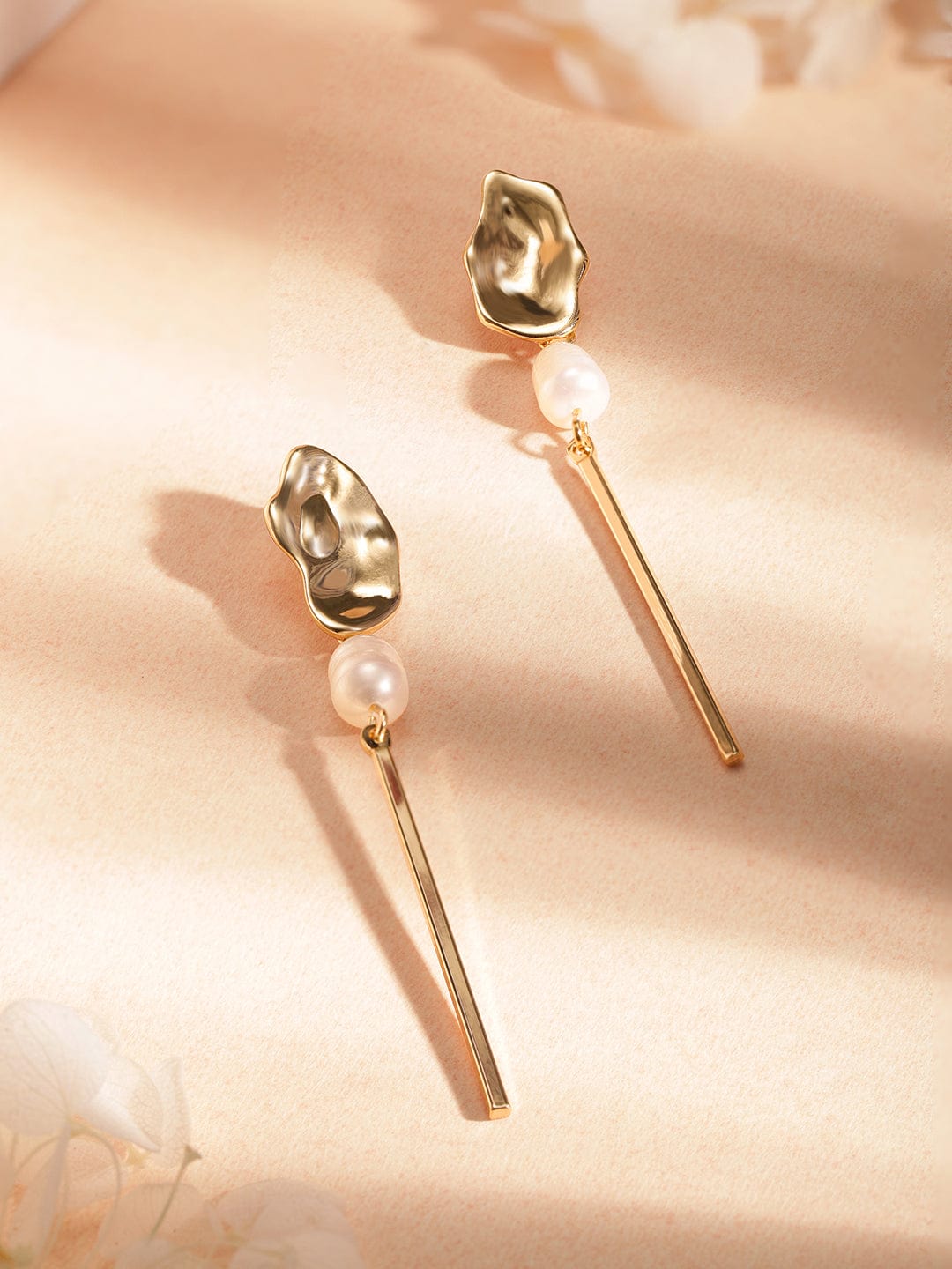 TOKYO TALKIES X  Set Of 2 Gold-Plated Contemporary Earrings